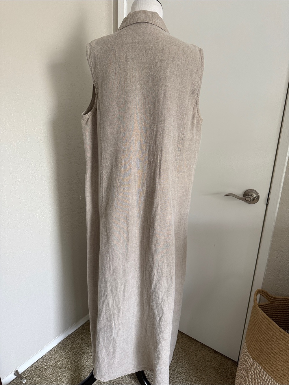 Size L Eileen Fisher Sleeveless Button-Down Linen Maxi Dress - Picture 4 of 5